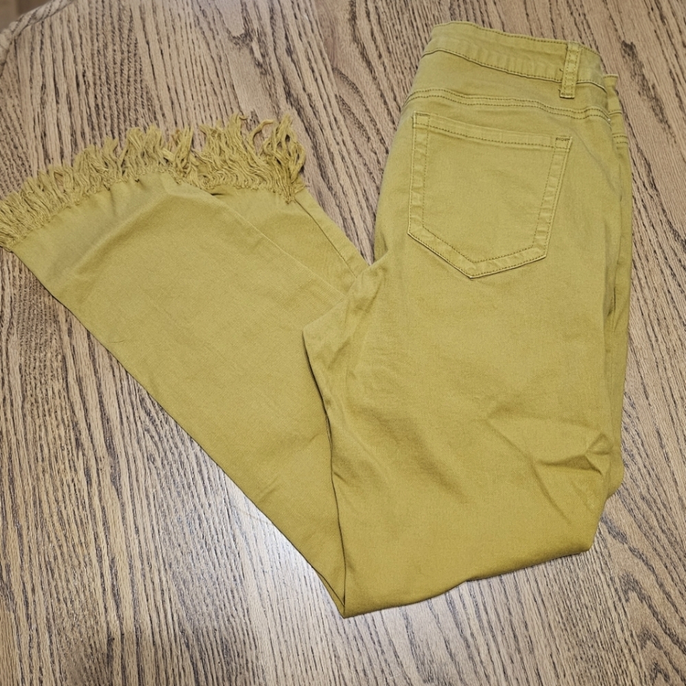 Ethyl Clothing Size 10 With Stretch Fringed Mustard Jeans